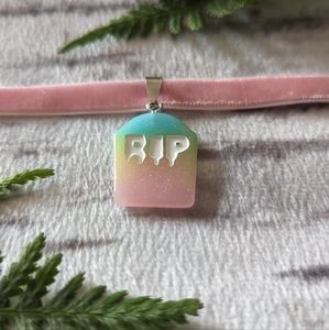 🩷 Tombstone Choker